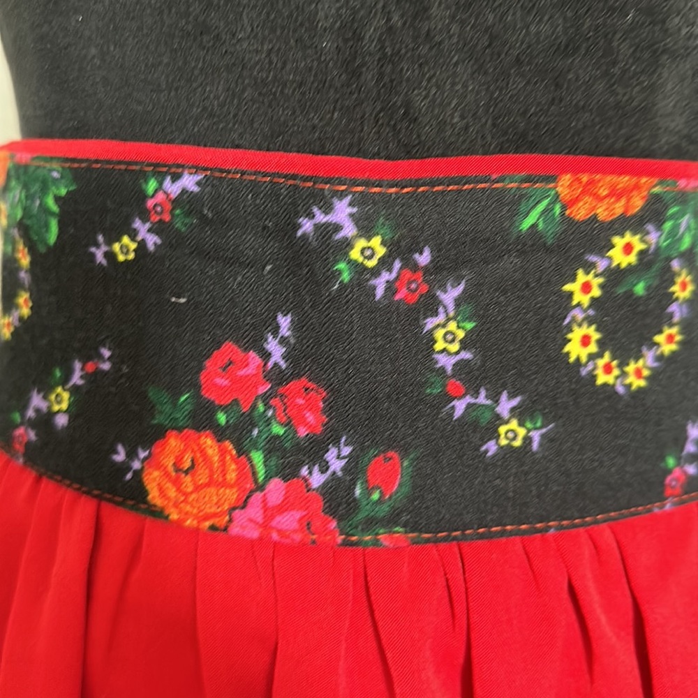 Skirt - Picture 3 of 6